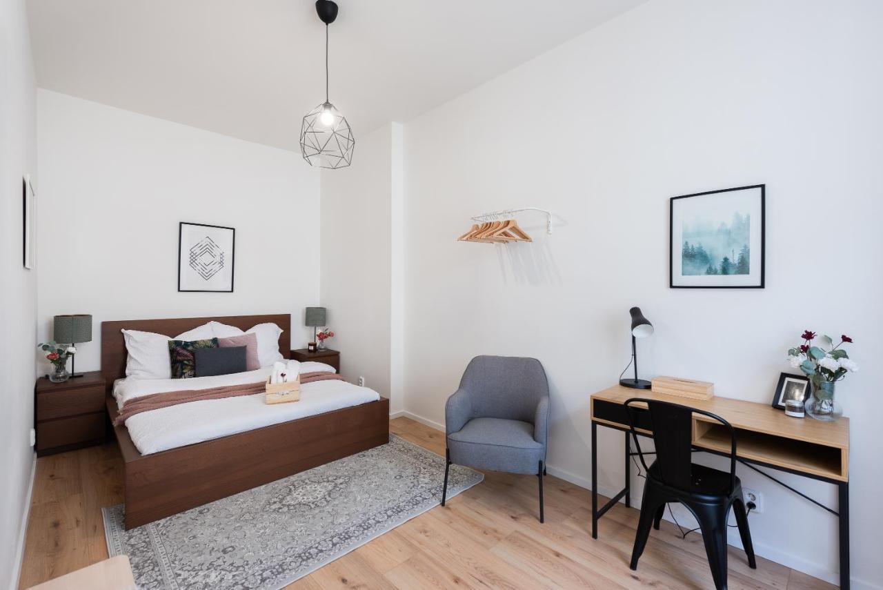 10 Min City Centre 5 People Apartment, Free Coffee Praga Zewnętrze zdjęcie