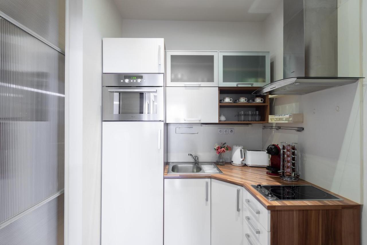 10 Min City Centre 5 People Apartment, Free Coffee Praga Zewnętrze zdjęcie