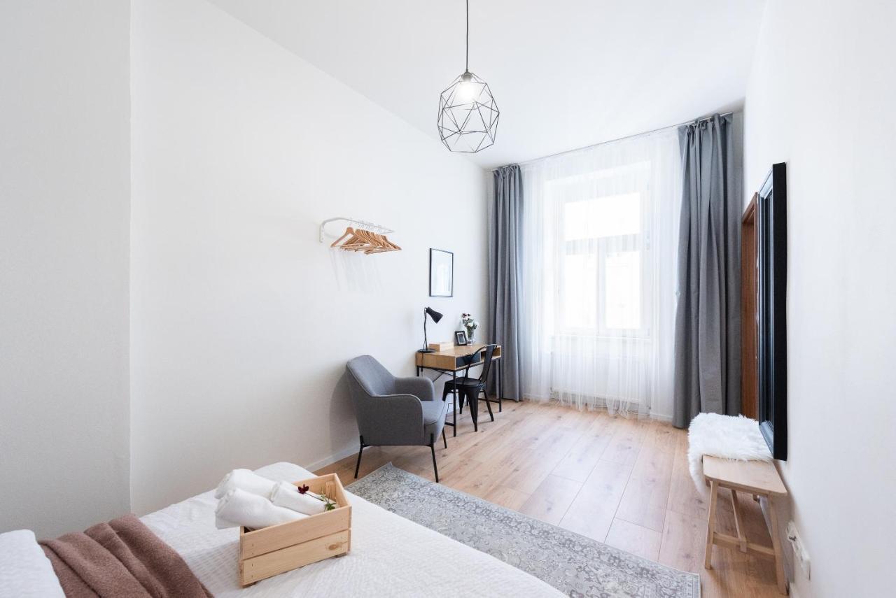 10 Min City Centre 5 People Apartment, Free Coffee Praga Zewnętrze zdjęcie